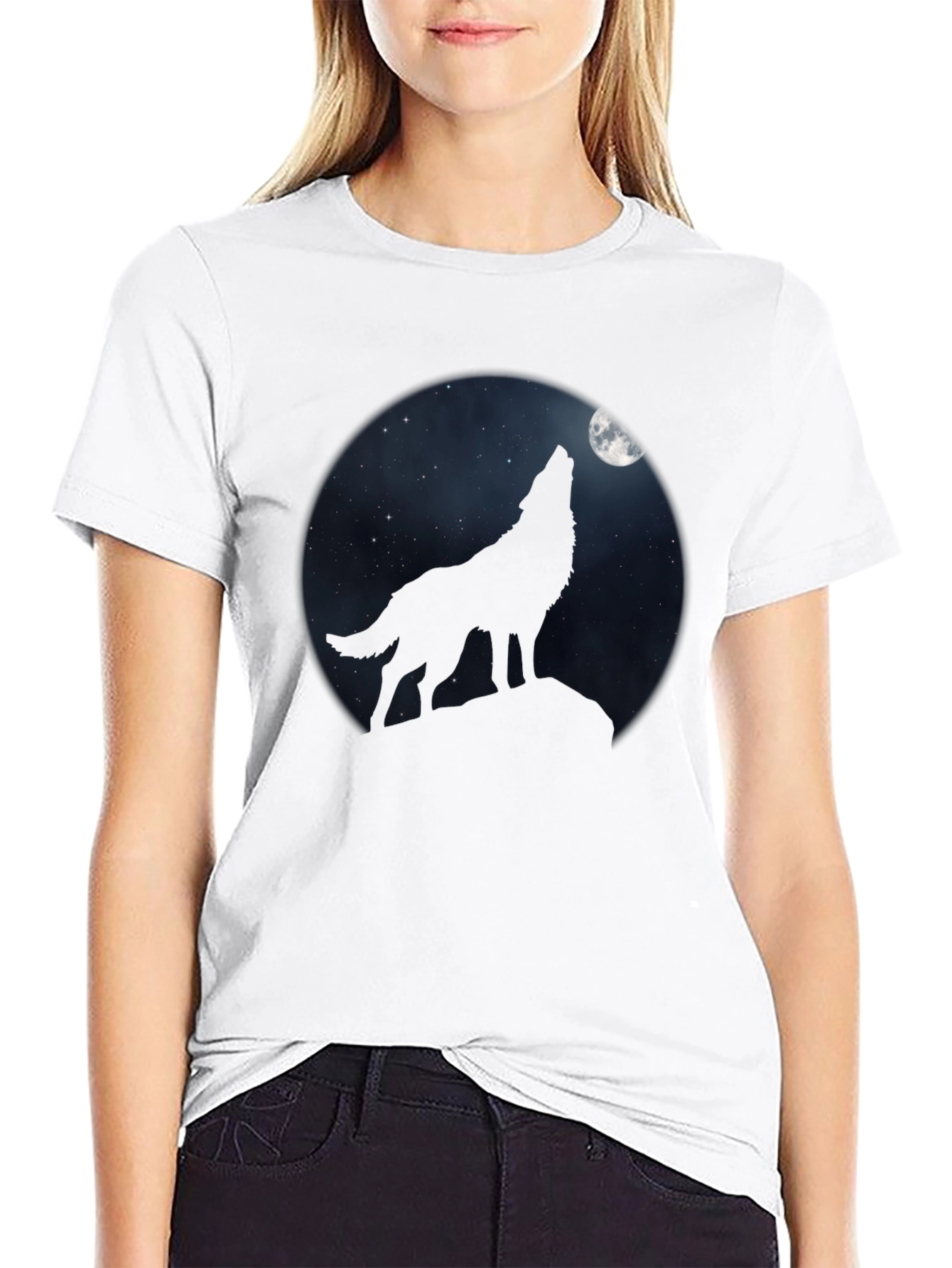 Wolf Howling at Moon Black T-Shirt