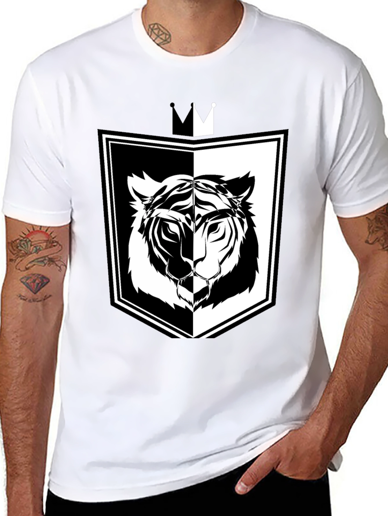 Tiger Shield Graphic Tee - Black