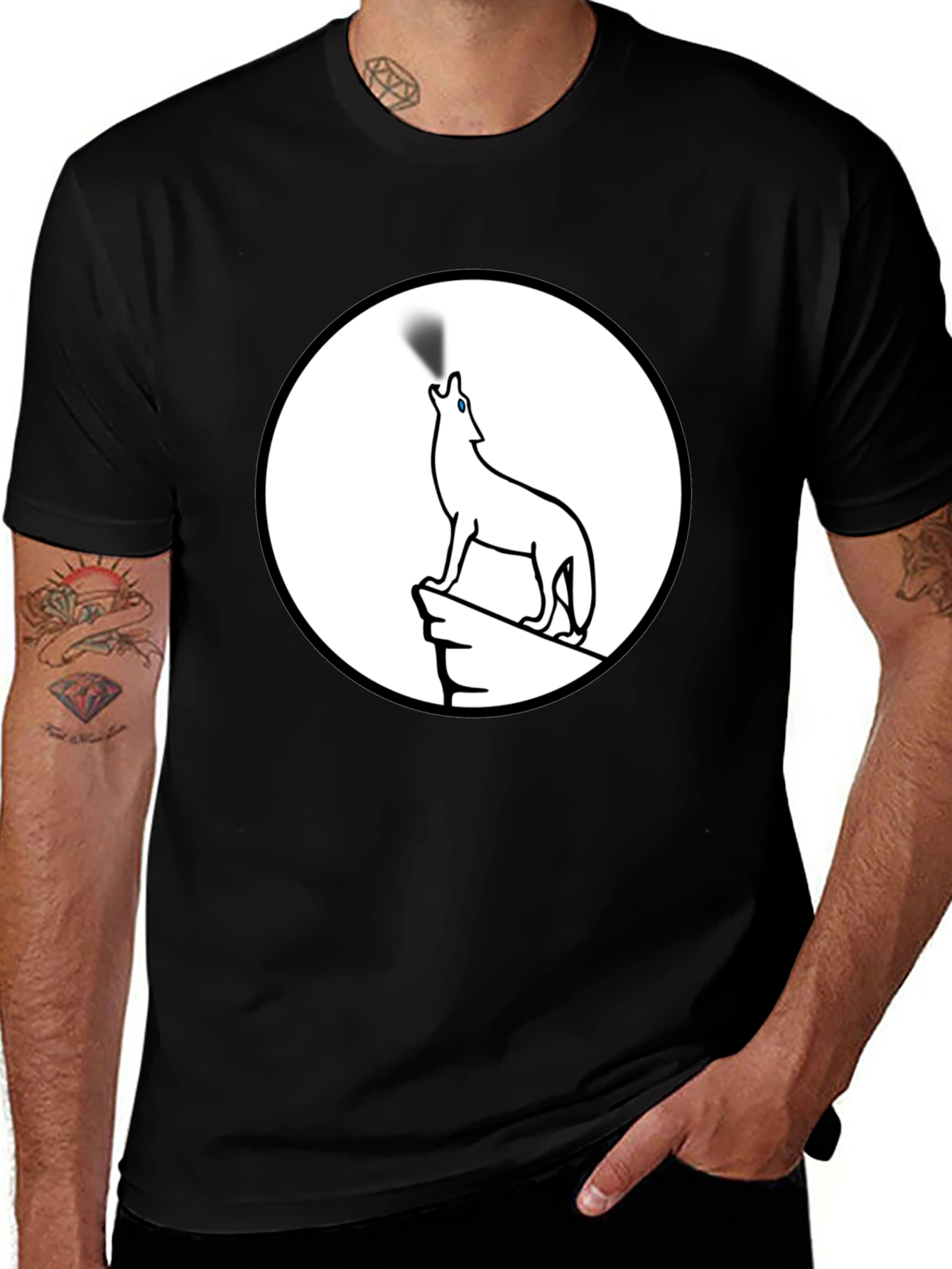 Wolf Howling Moon Graphic T-Shirt