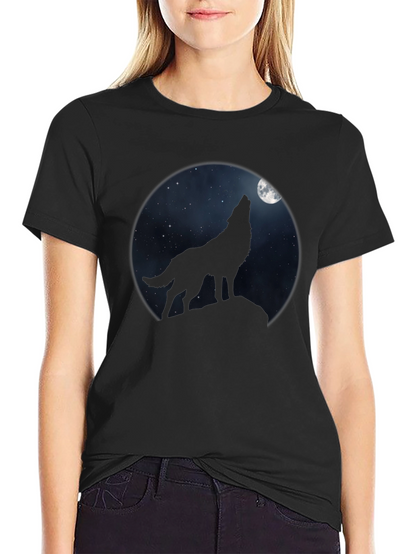 Wolf Howling at Moon Black T-Shirt