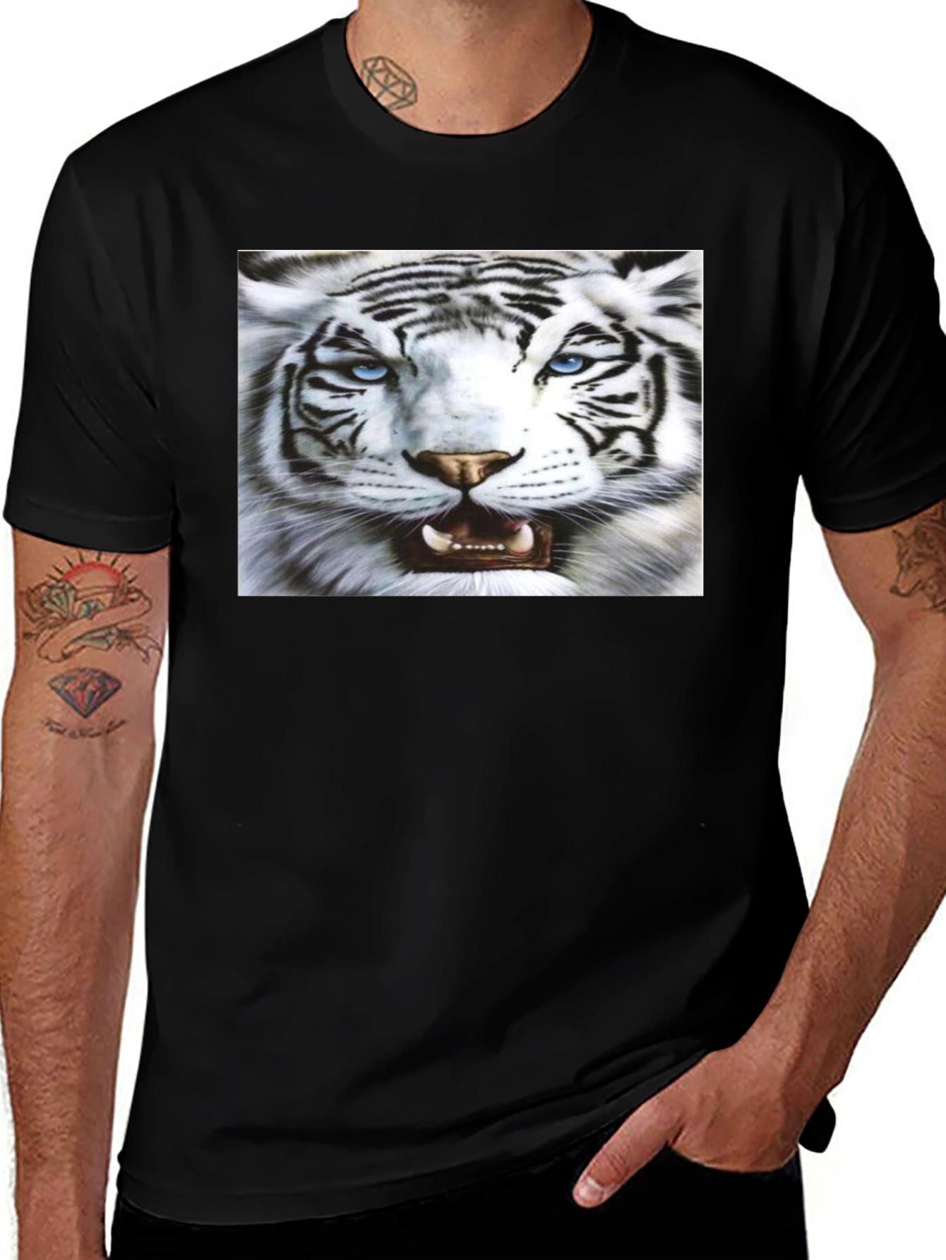 Bold Tiger Graphic Black T-Shirt