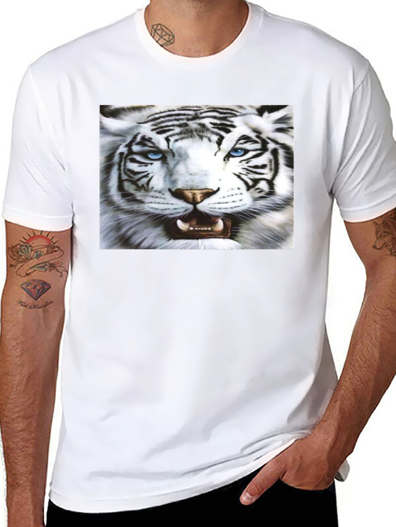 Bold Tiger Graphic Black T-Shirt