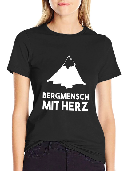 Bergmensch Mit Herz T-Shirt - Mountain Lover Tee