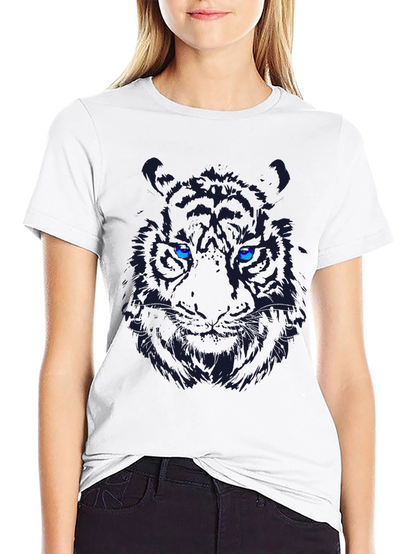 Black Tiger Graphic Tee - Bold Eye-Catching Design