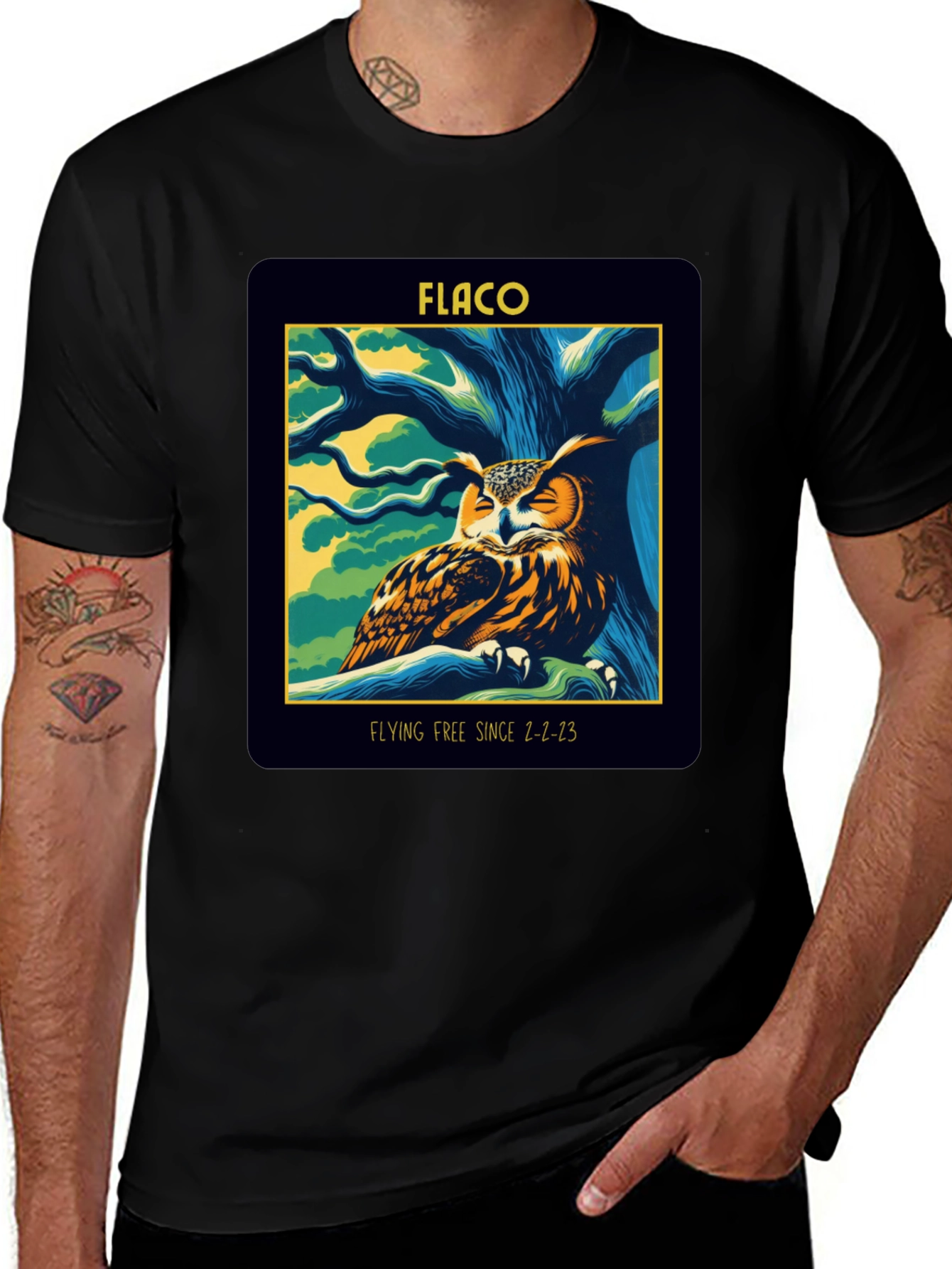 Flaco Owl Memorial Graphic T-Shirt