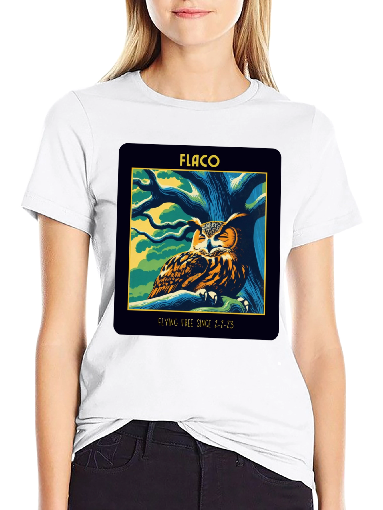 Flaco Owl Memorial Graphic T-Shirt