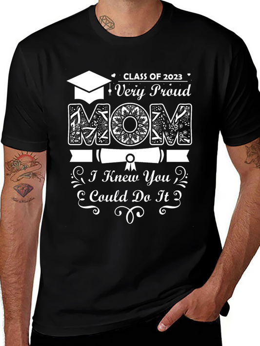 Proud Mom Class of 2023 Graduation T-Shirt