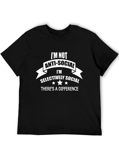 Im Selectively Social Graphic Tee