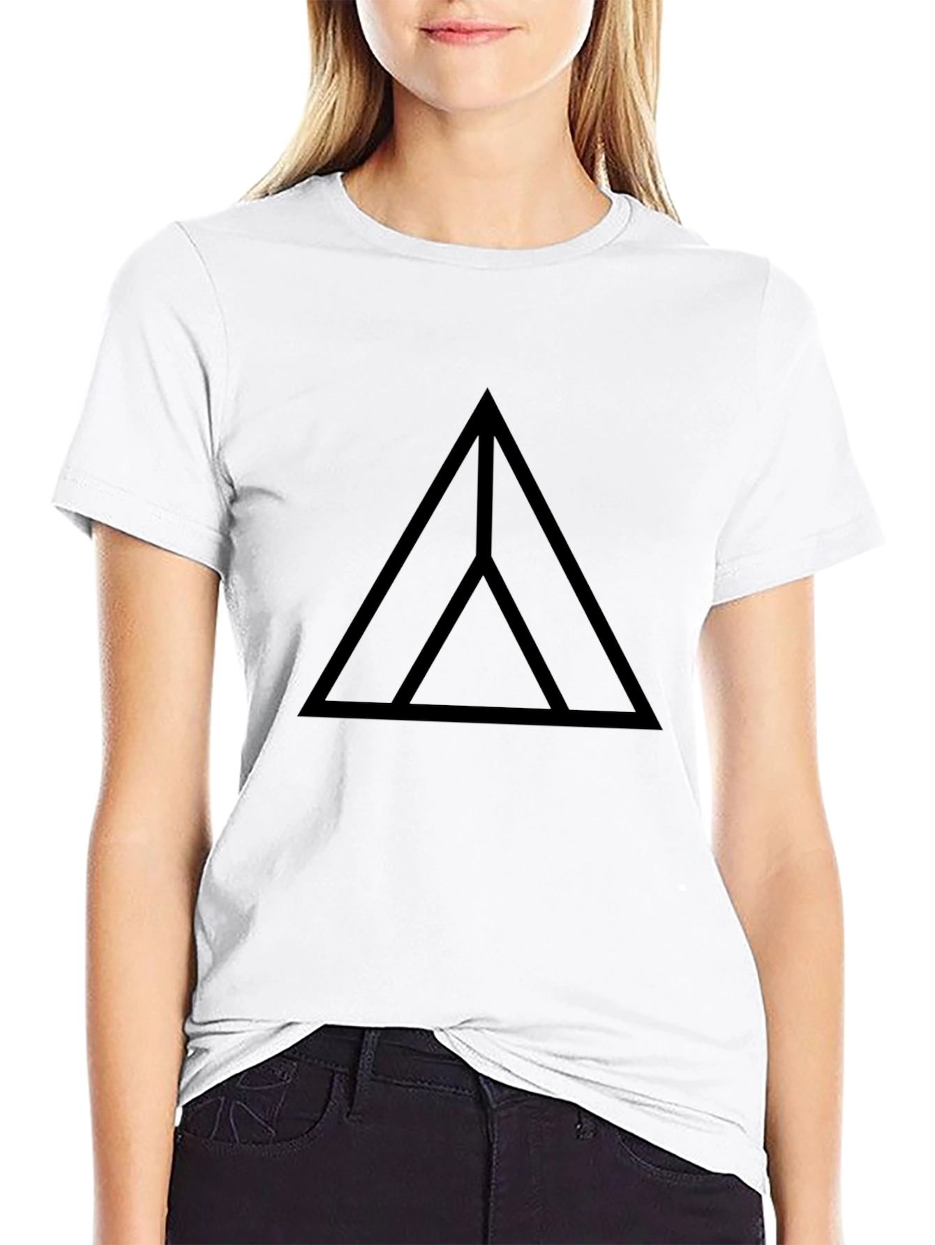 Minimalist Triangle Graphic T-Shirt - Black