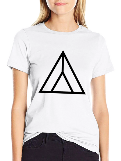 Minimalist Triangle Graphic T-Shirt - Black