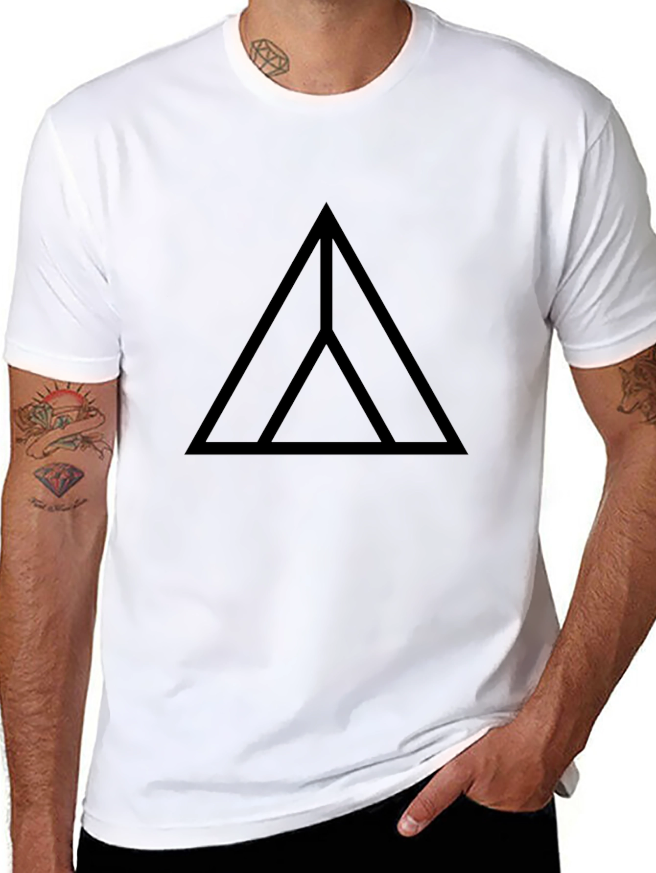 Minimalist Triangle Graphic T-Shirt - Black