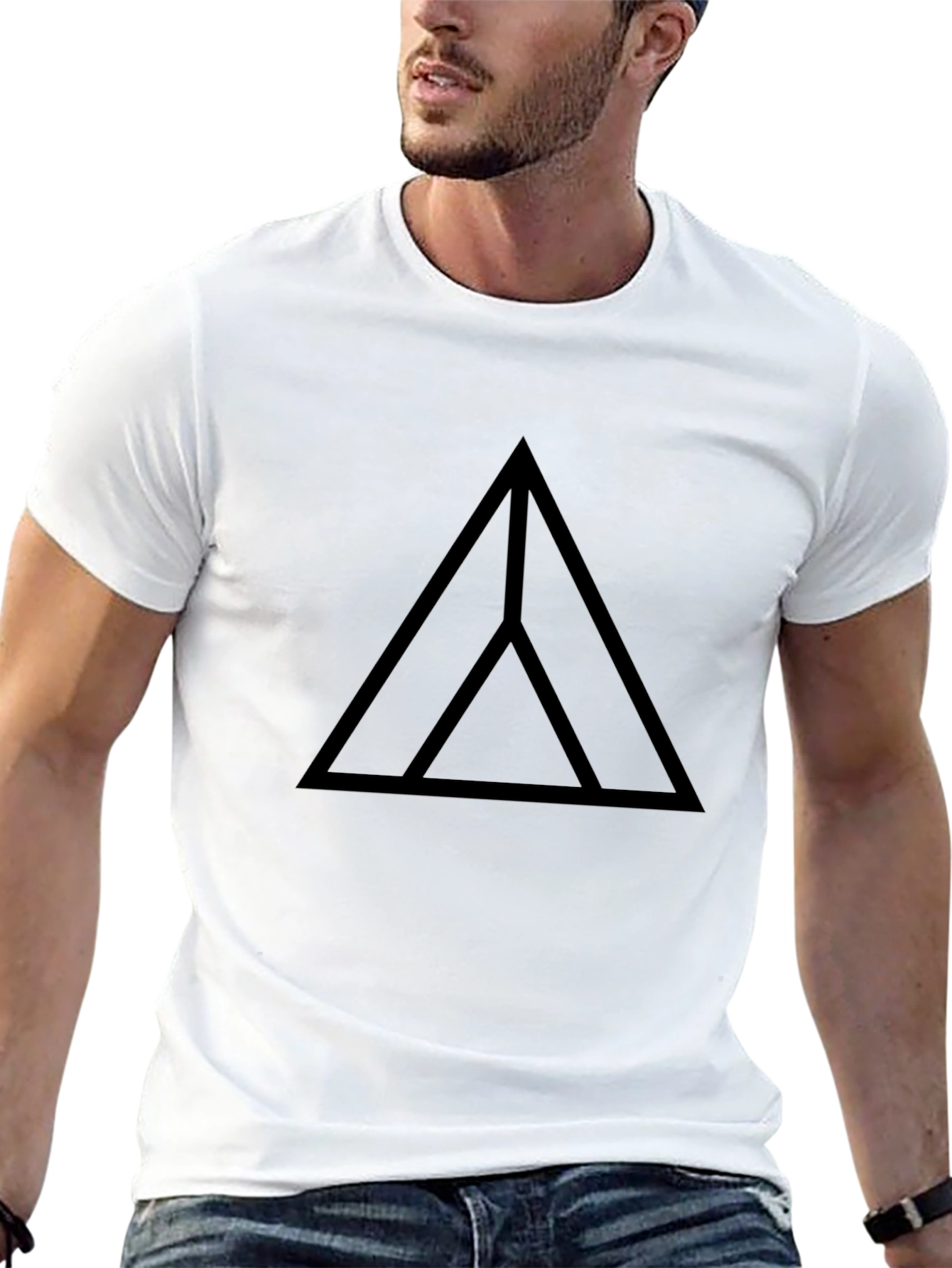 Minimalist Triangle Graphic T-Shirt - Black