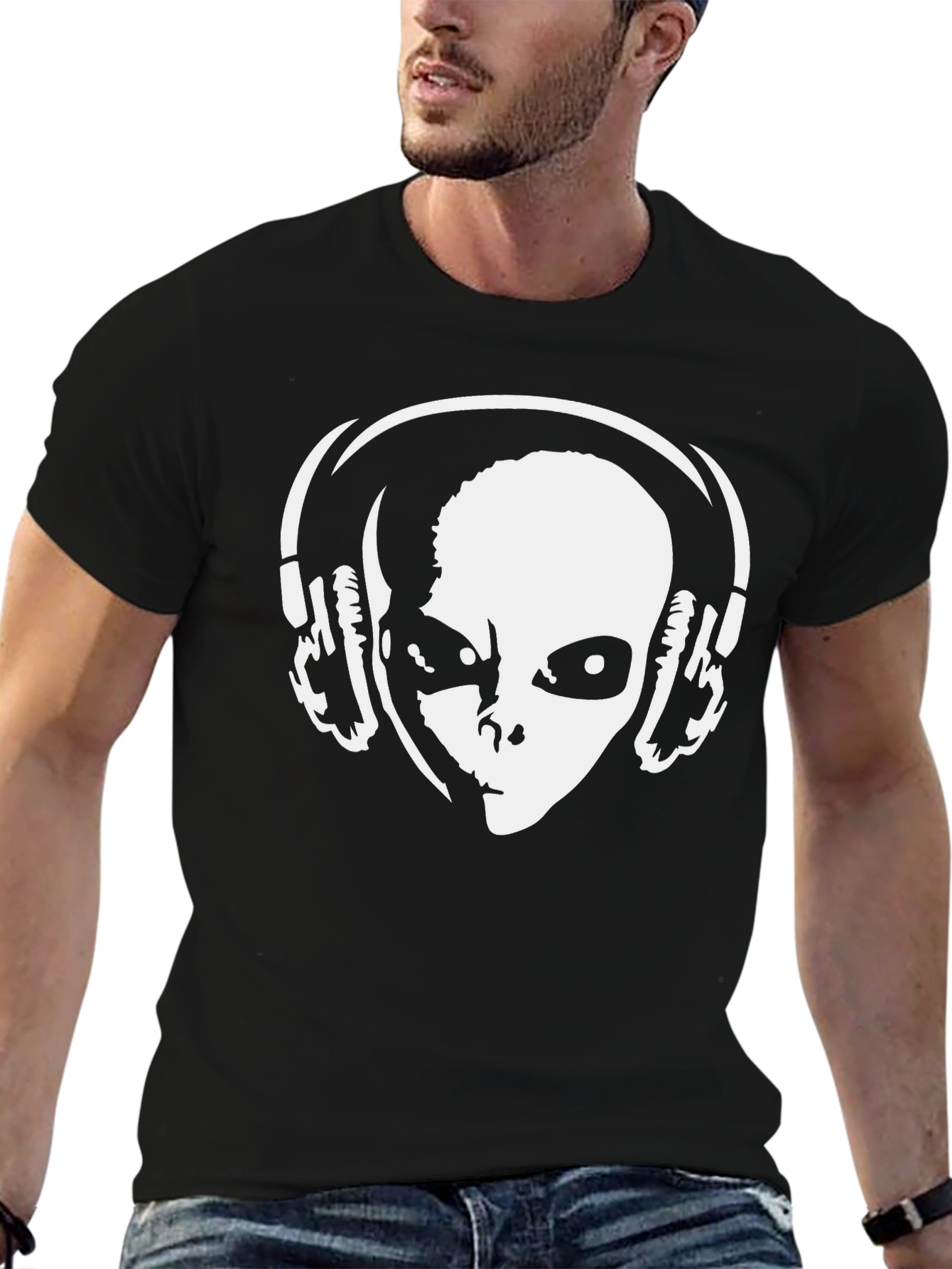 Alien DJ Graphic Tee - Stylish Music Lover T-Shirt