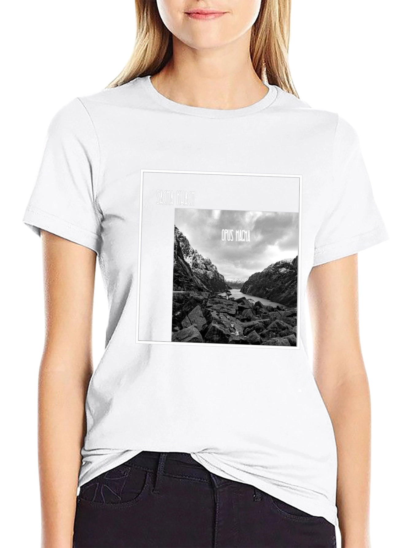 Sacra Kuacti Opus Magna Black T-Shirt