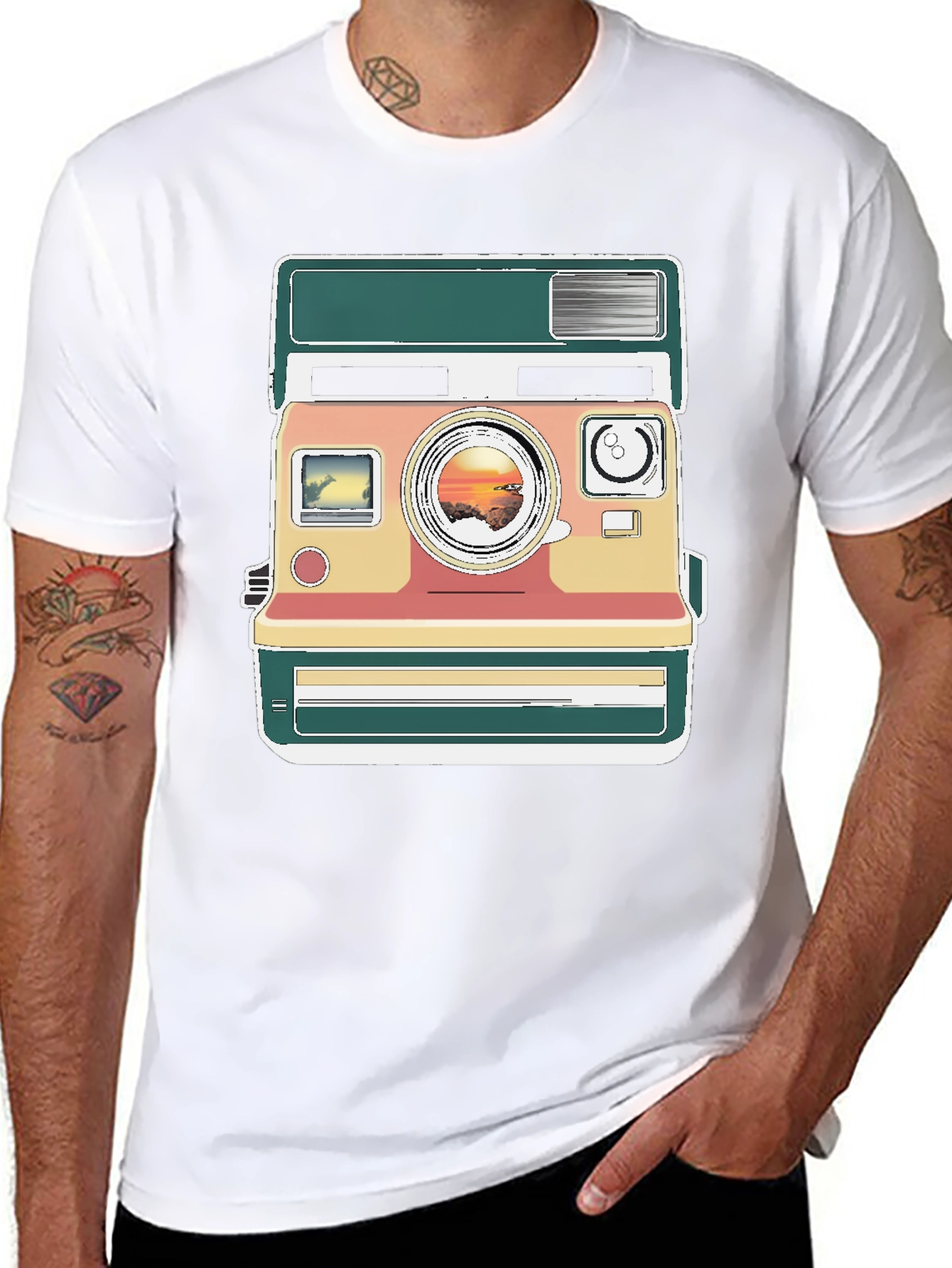 Retro Camera Graphic Tee - Trendy Mens Black T-Shirt