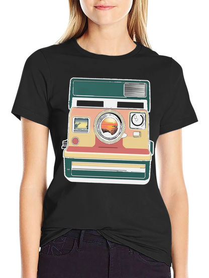 Retro Camera Graphic Tee - Trendy Mens Black T-Shirt