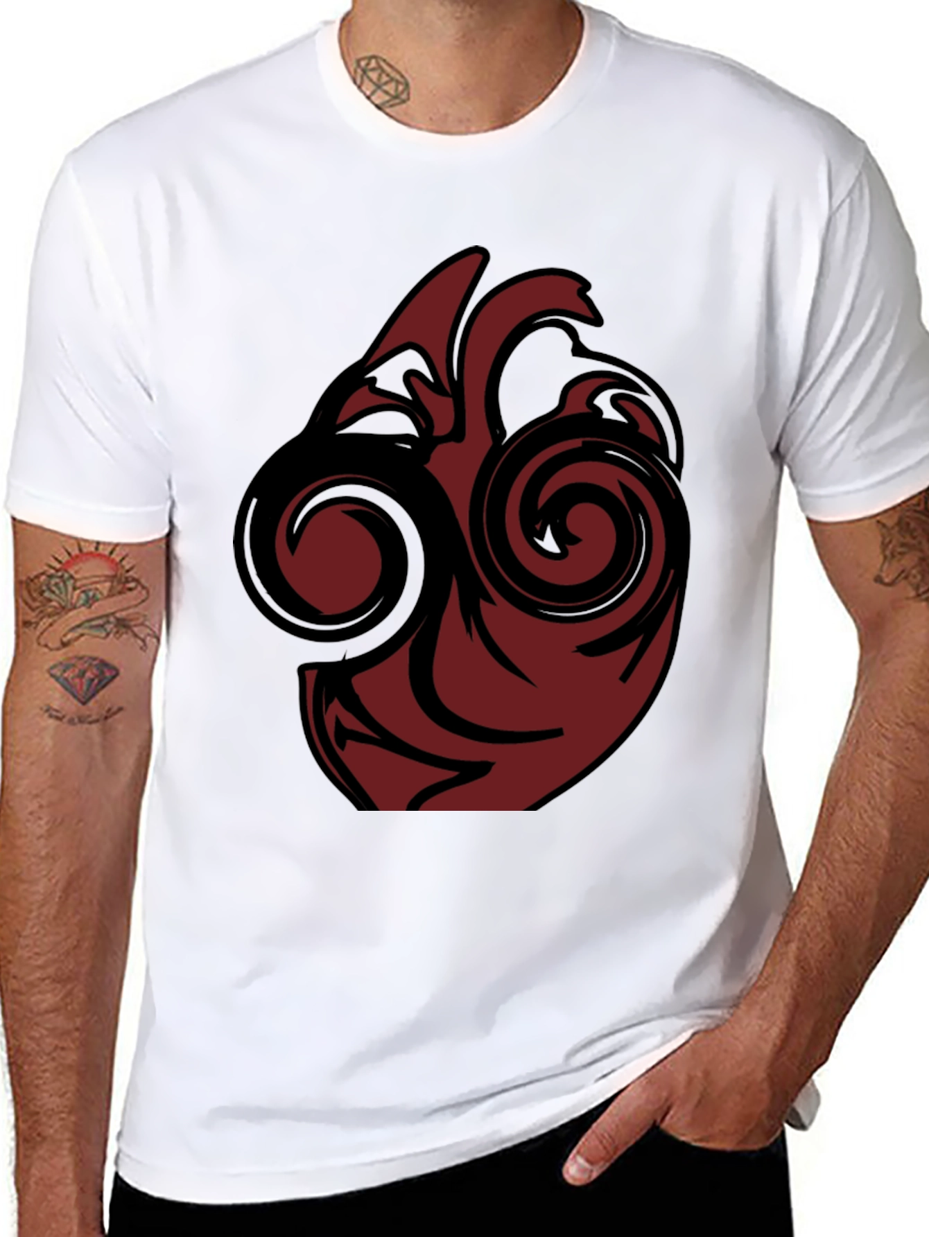 Modern Heart Graphic Tee - Stylish Comfort