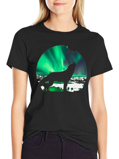 Wolf Howling Aurora Borealis T-Shirt