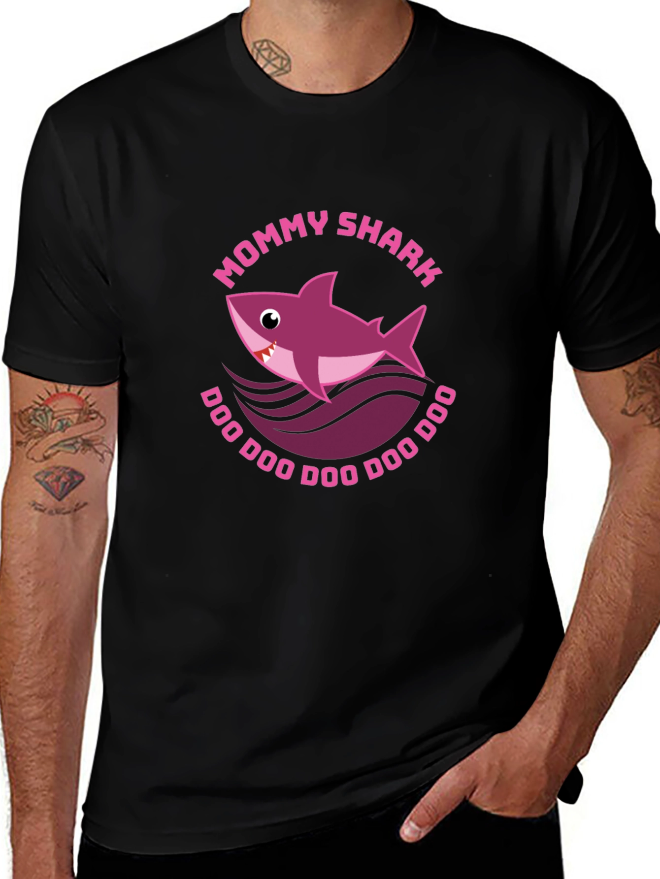 Mommy Shark Doo Doo Graphic Tee