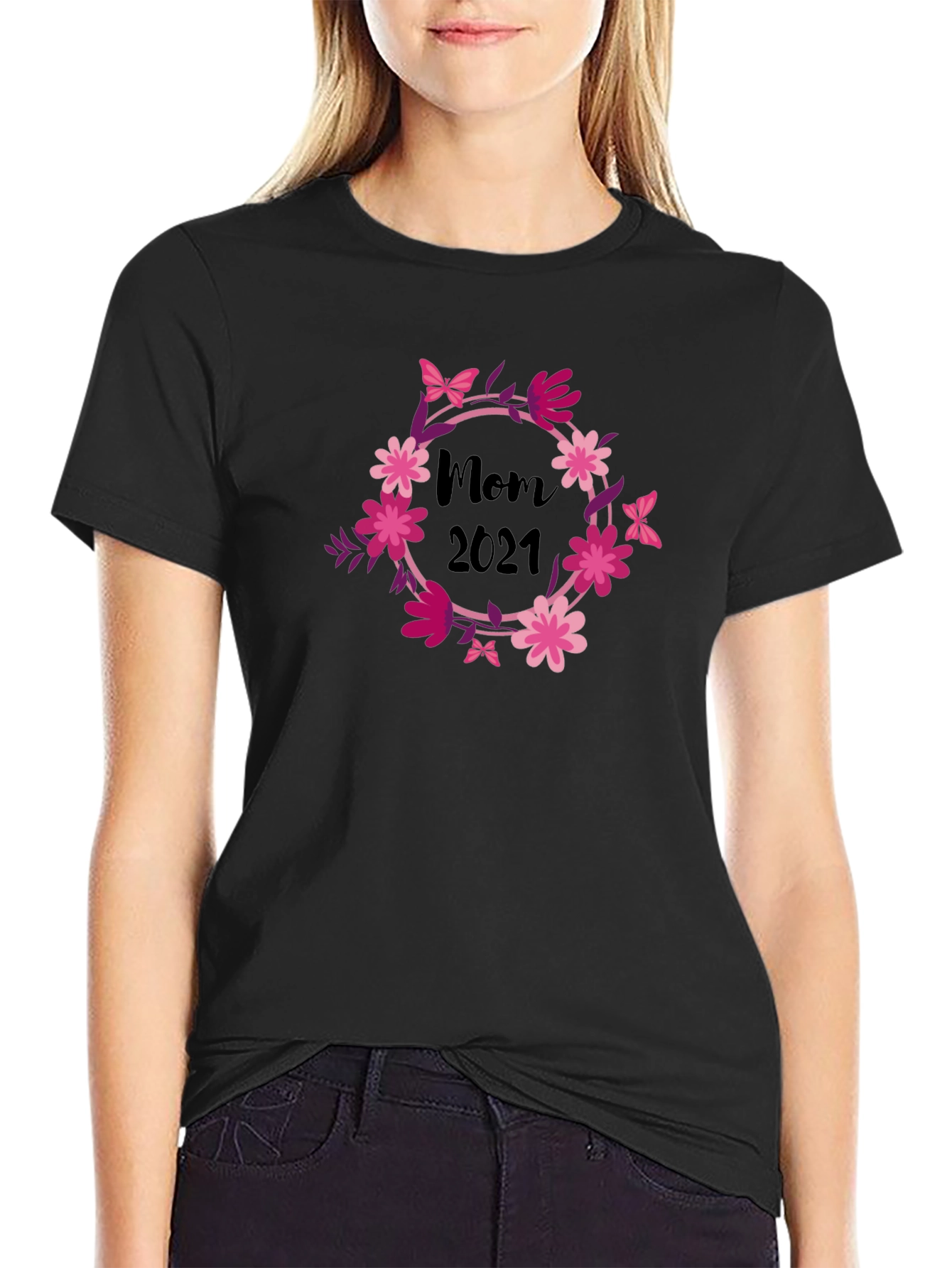 Mom 2021 Floral Wreath Black T-Shirt
