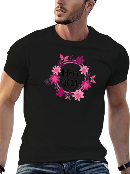 Mom 2021 Floral Wreath Black T-Shirt