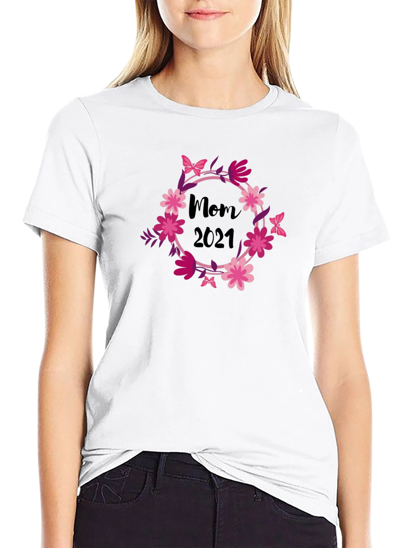 Mom 2021 Floral Wreath Black T-Shirt
