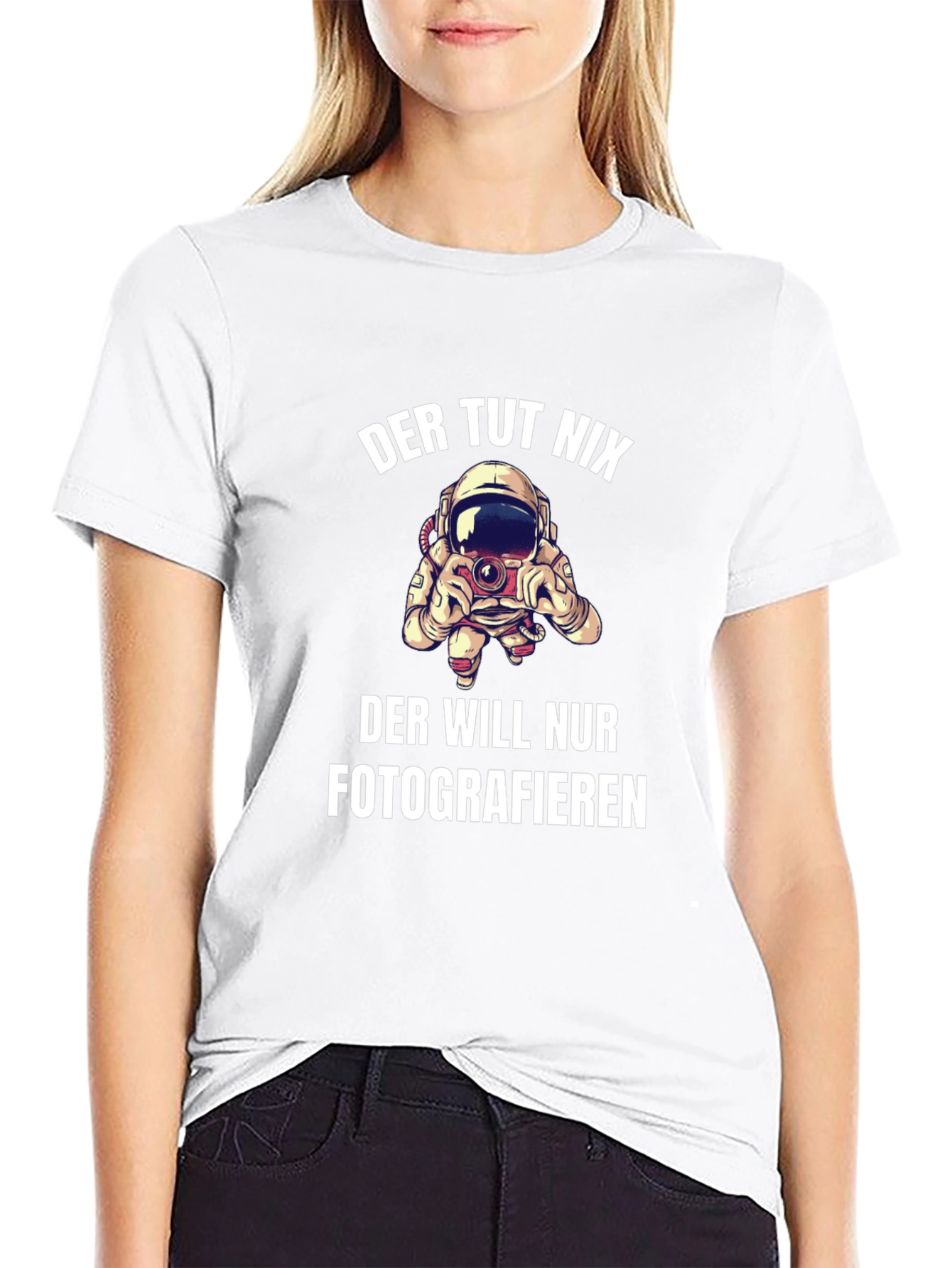 Astronaut Photographer Graphic Tee - Der Tut Nix Shirt