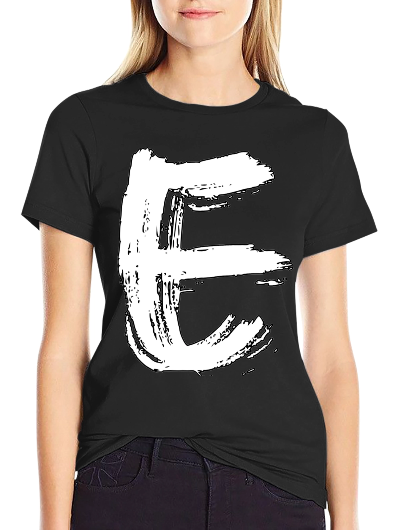 Bold Letter E Graphic Tee - Casual Style