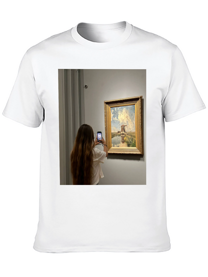 Art Lovers Tee: Museum Moment Graphic T-Shirt