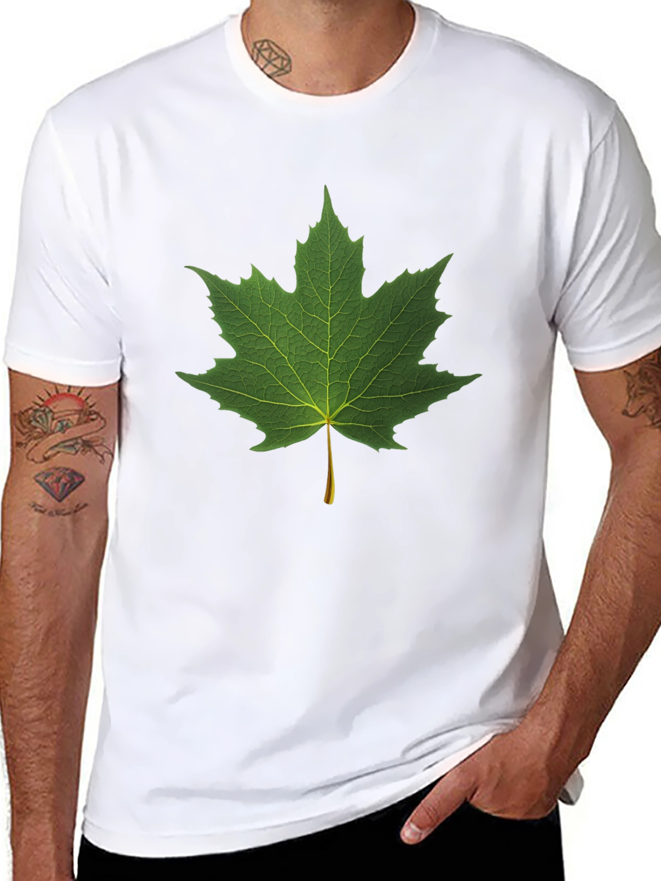 Maple Leaf Graphic Black T-Shirt