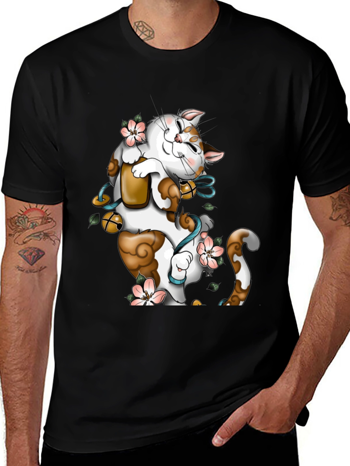 Lucky Cat Graphic T-Shirt